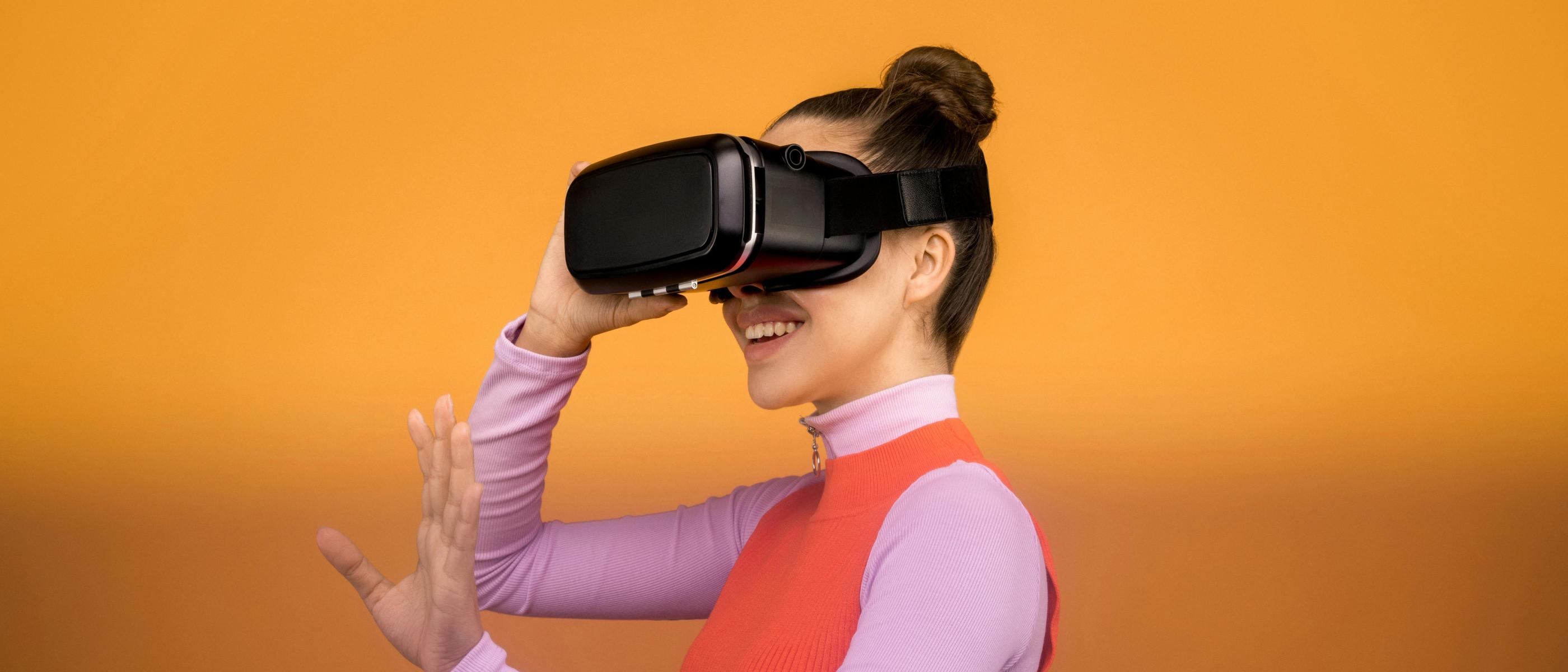 VR