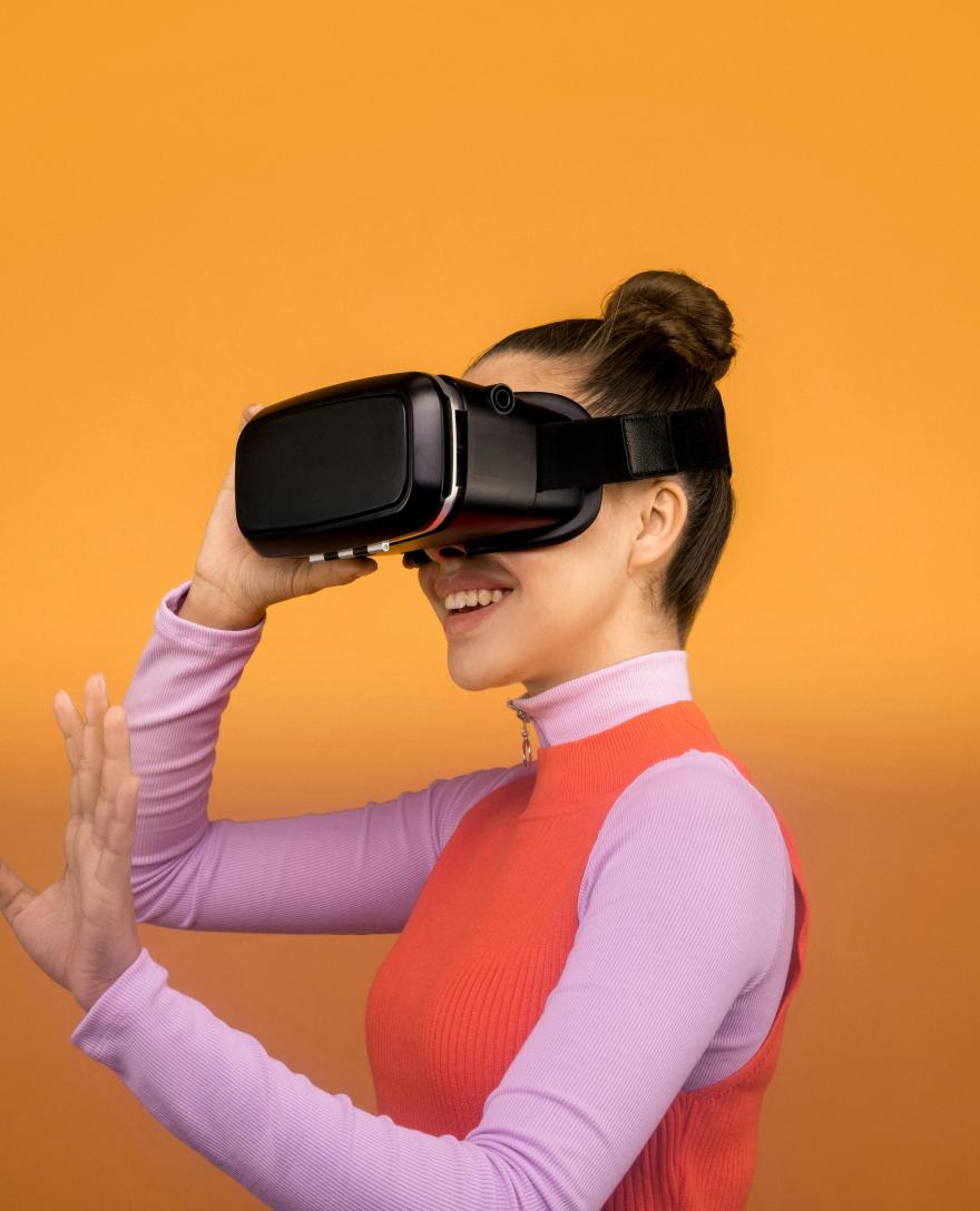 VR