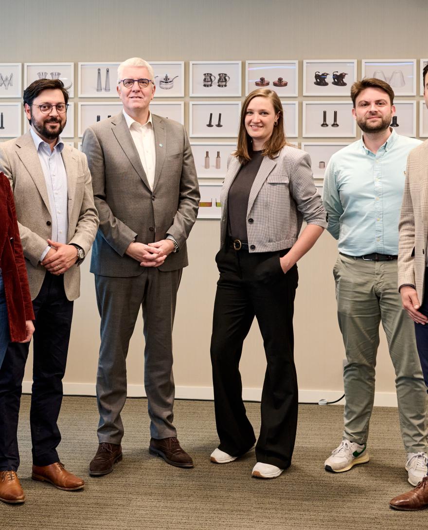 De jury van de Xplorer Award op een rij: Sara Oualad (MolenGeek), Emmanuel Flaam (Netalux), Pieter Timmermans (CEO), Marie Van den Broeck (My Add-On), Davio Larnout (Superlinear) en Olivier Dufrasne (Ecosteryl)