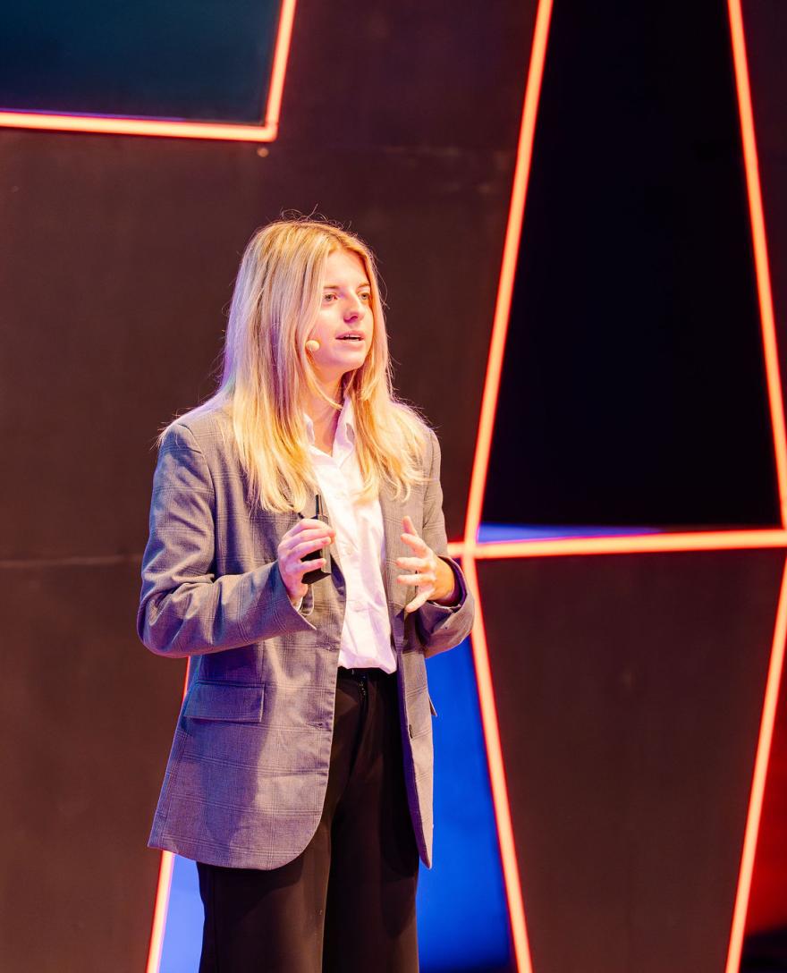  Laure De Schoenmacker